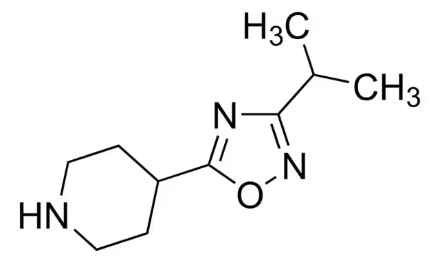4-(3-Isopropyl-1,2,4-oxadiazol-5-yl)piperidine structure, CAS 733748-92-0