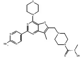 (S)-1-[4-[[2-(2-Aminopyrimidin-5-yl)-7-methyl-4-(morpholin-4-yl)thieno[3,2-d]pyrimidin-6-yl]methyl]piperazin-1-yl]-2-hydroxypropan-1-one structure, CAS 1032754-93-0