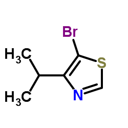 Thiazole, 5-bromo-4-(1-methylethyl)- structure, CAS 1025700-46-2